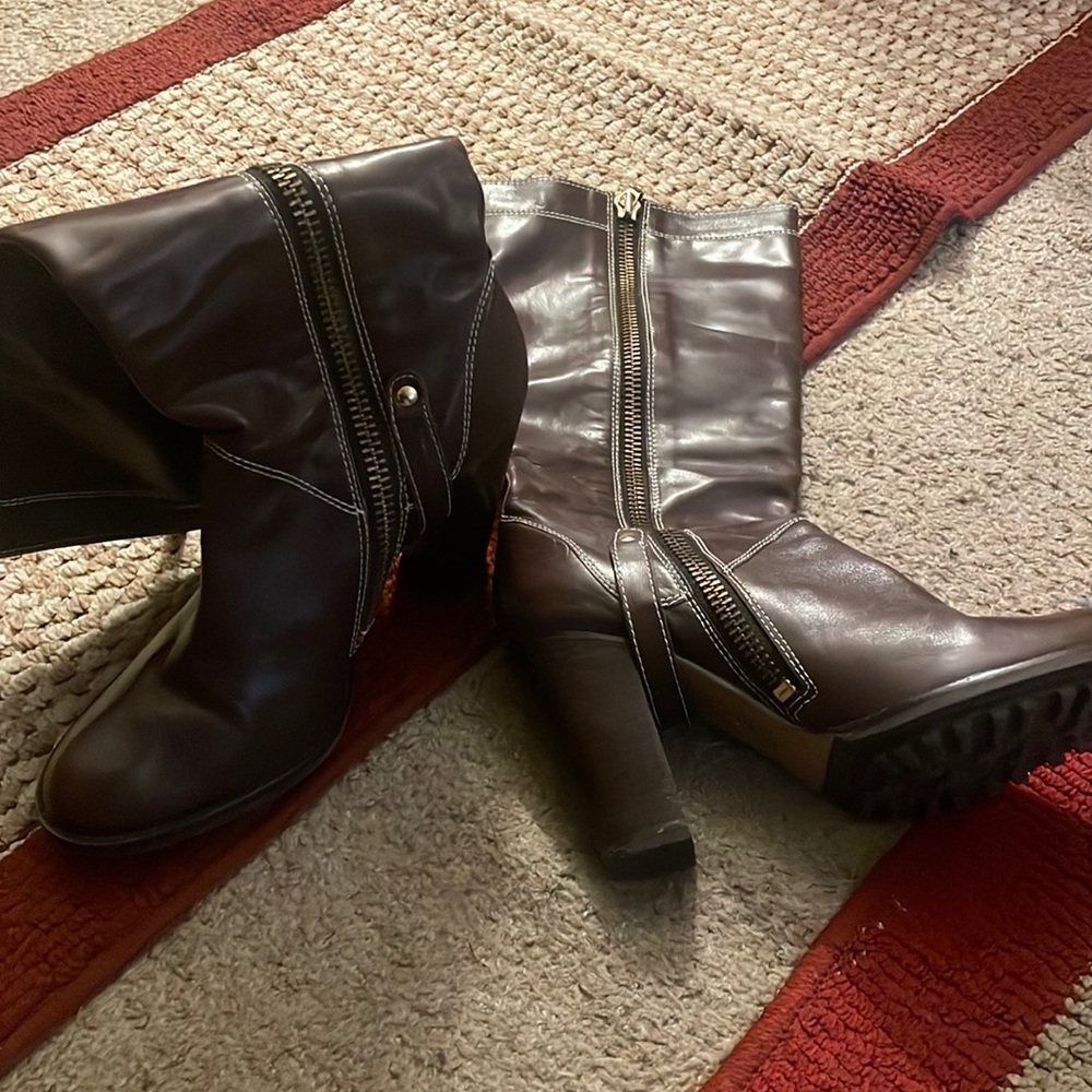 Michael kors brown leather boots like new